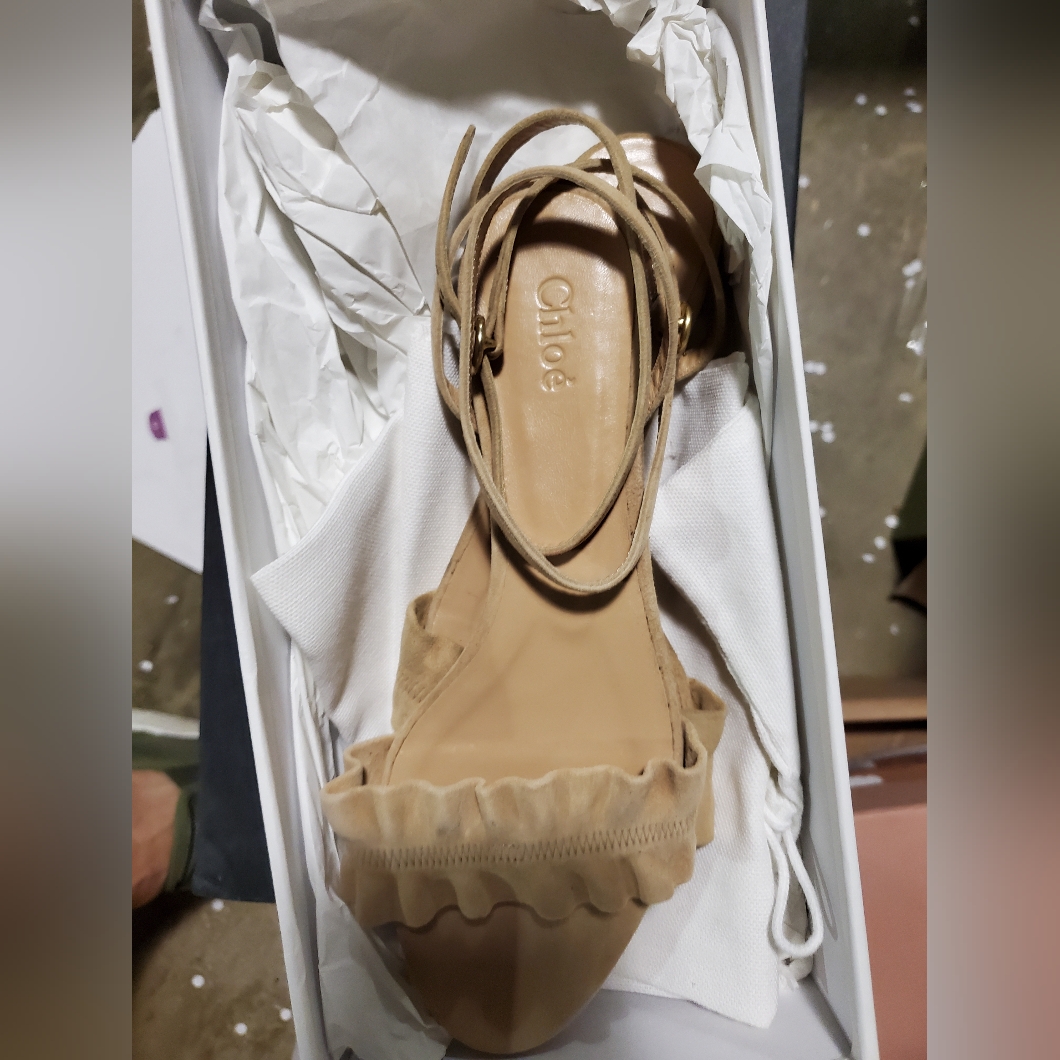 Sz 35.5 $710 Nib Chloe Suede Flats